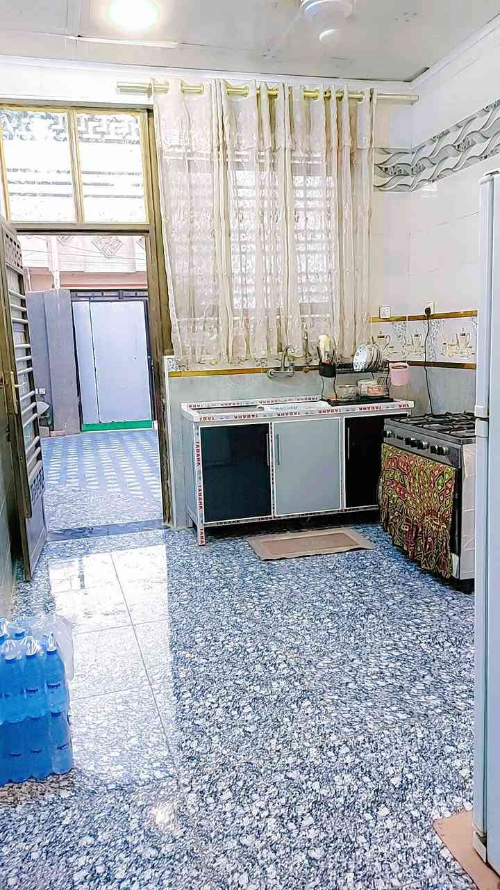 سلام عليكم ..

🛑 (بيع مستعجل)

♦️ دار للبيع ..مساحته 150م واقع حال 160 يتكون من غرفتين وصالة واستقبال ومطبخ وصحيات داخل وخارج وكراج سيارة ..

عنوان الدار ..شارع ٨٠ نجف حي الصدرين فرع مقابيل المولدة ..

🛑 سعره حلو ومناسب  ٧٠ وبي مجال للشراي

📲 ***********  بي واتساب او تفضل خاص
