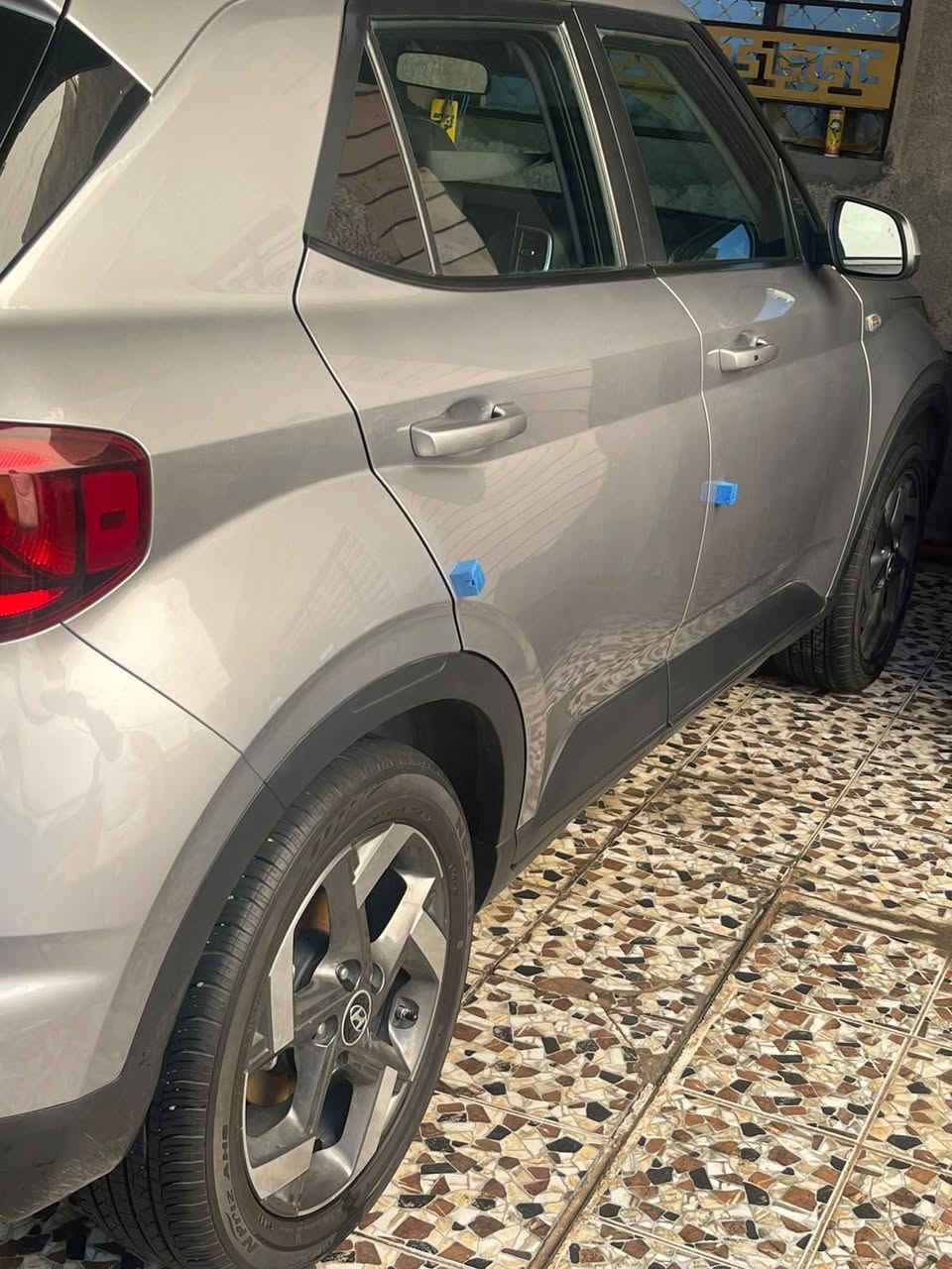 السلام عليكم هونداي فينو موديل ٢٠٢٤ موصفات بصمه تشغيل عن بعد فتحه سقف الف السياره جديده مال بيت الاسفسار الرقم  *********** غير متواجد على الفيس
