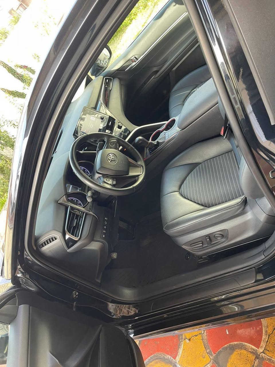 كامري موديل 2024 بانزين فقط
وارد امريكي بدون دواخل بدون ايرباك
 بيها فقط بارد بل بنيد صغير
مواصفات SEفول فتحه بصمه 
رقم اربيل السياره 

مكان بغداد الكريعات 
الاستفسار اكثر ***********
