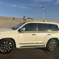 للبيع  لاندكروز موديل 2008  محدث  2021  رقم شمالي مميز   السعر 240  بي...