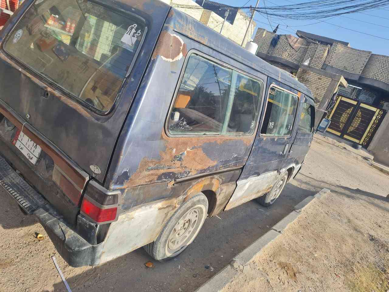 السلام عليكم كيه بسته للبيع موديل 94سنويه 28 مصفره هيه وغرامات خط حي العامل كهربائيات كله شغاله دوشمه وكاعيه جديده تخم تاير جديد حداديه نضيفه لاتنقيص ولا تبخير كير ومكينه خير من الله السعر 28 وبيهه مجال اتصل وبيك خير وتدلل *********** مكاني كربلاء حي العسكري قرب جامع الامام المهدي
