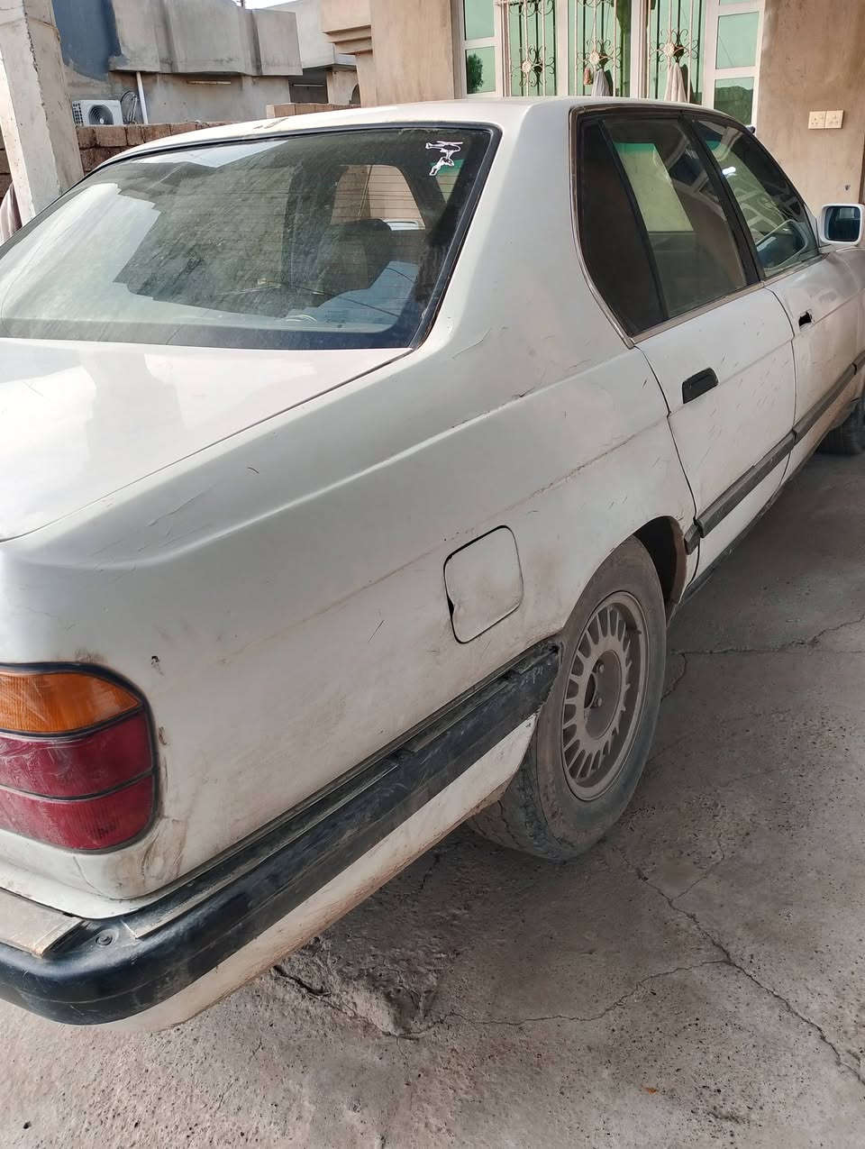 السلام عليكم بي ام 735موديل 91رقم نينوى فحص تحويل شرط كير عادي محرك شرط طخم امامي خلفي شرط تواير نص عمر صبغ الجاملغ الخلفي  اليمين السعر 25وبيها مجال مراوس يرهم ‏‪***********‬‏
