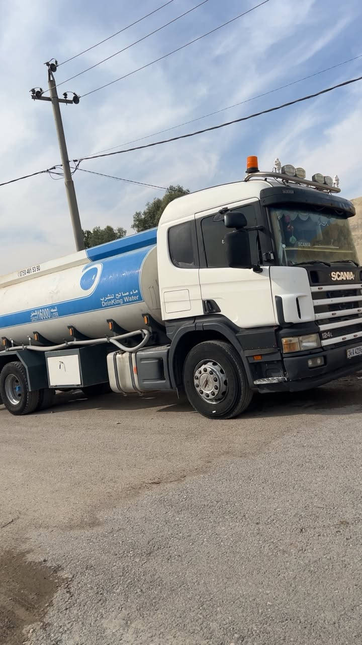 اسكانيا مؤديل ٢٠٠٢سياره جديد گئير مه كينه بشرط تانكي مغالوا تانكي 16000 *********** ***********
