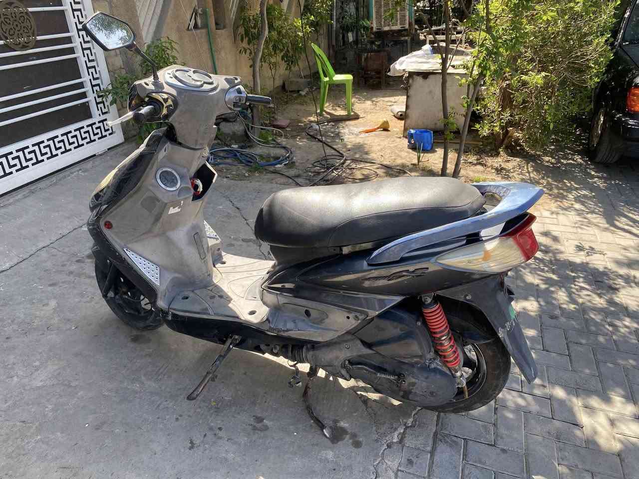 سكني فحل كابريتر دراجه جديده  مبدله بس ولفات دراجه حيل جديده سعر 450 بيهه مجال ***********
