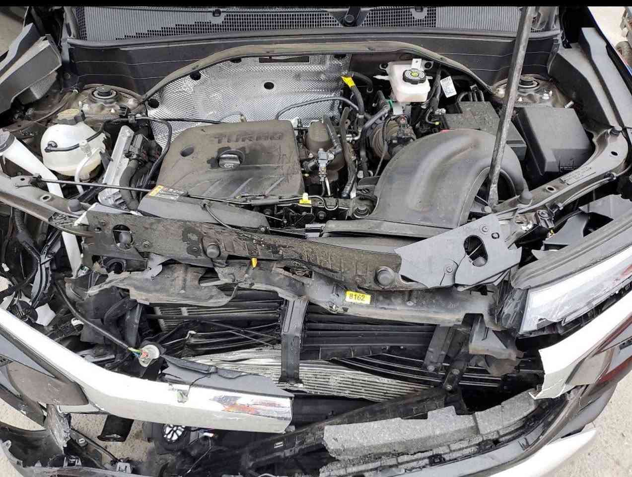 سلام عليكم عندي تلي بلايزر للبيع مديل 2025 سياره حالين بل شحن الي يريده يتصل بسعر مناسب حيل ***********
