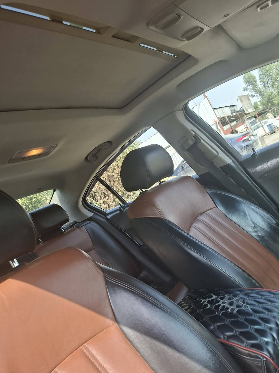 السلام عليكم
شوفرليت كروز 2016 خليجي 

فول مواصفات بدون حادث 

رقم سليمانيه بأسمي تحويل مباشر 

ماشيه 135 الف كيلو

محرك وكير وكهربائيات كفاله 

محرك 1800 

بدون نواقص السياره 

مكانه بغداد  البلديات 
السعر 96 وبيه مجال

***********
