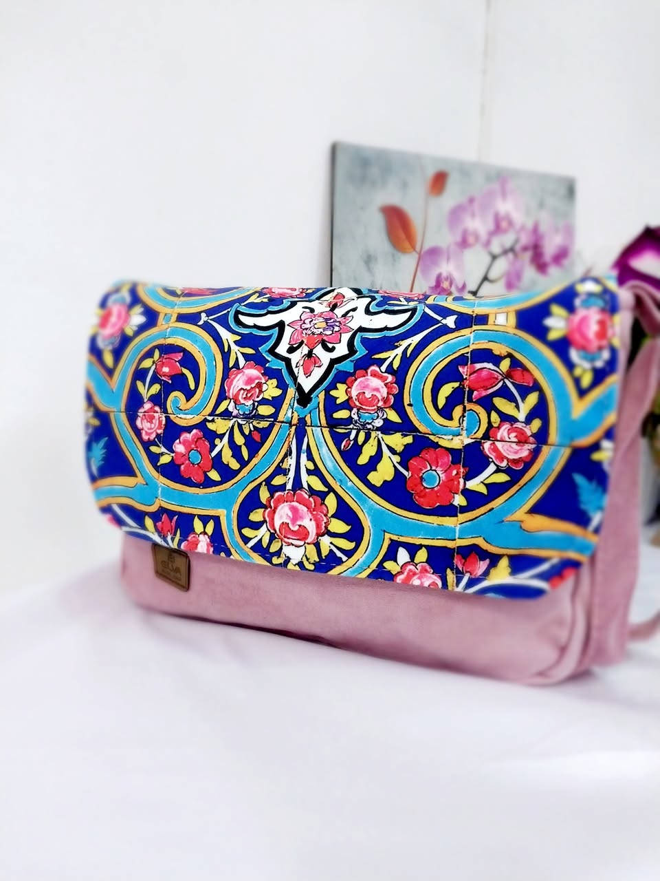 بيج حقائب #حريرحقائب نسائيه👜  موديلات وتشكيلات متنوعه مختلفه الالوان ونقشات يجنن  🤩  من قماش  وقديفه  من جنط  مبطنه من داخل بجلد 👌👌 طبيعي💯 صناعه من ماركه ايلفا )  للتواصل والحجز  مراسله عبر الصفحه #بيع حجم كبير #النجف #العراق  يتوفر خدمه توصيل فقط ٣ الاف النجف ونواحي #النجف ٤ الاف محافظات ٥ الالف او مراسله عبر واتساب عبر الرقم ***********
