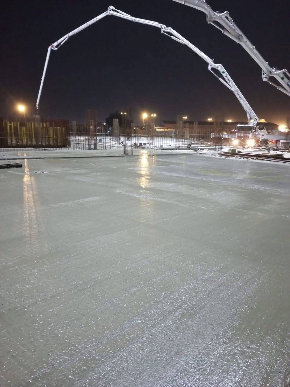 السلام عليكم ورحمة الله وبركاته ... مستعدون في تنفيذ جميع الصب وسقل جميع الارضيات .وأيضا الديكورات الارضيه للاستفسار الاتصال ***********
