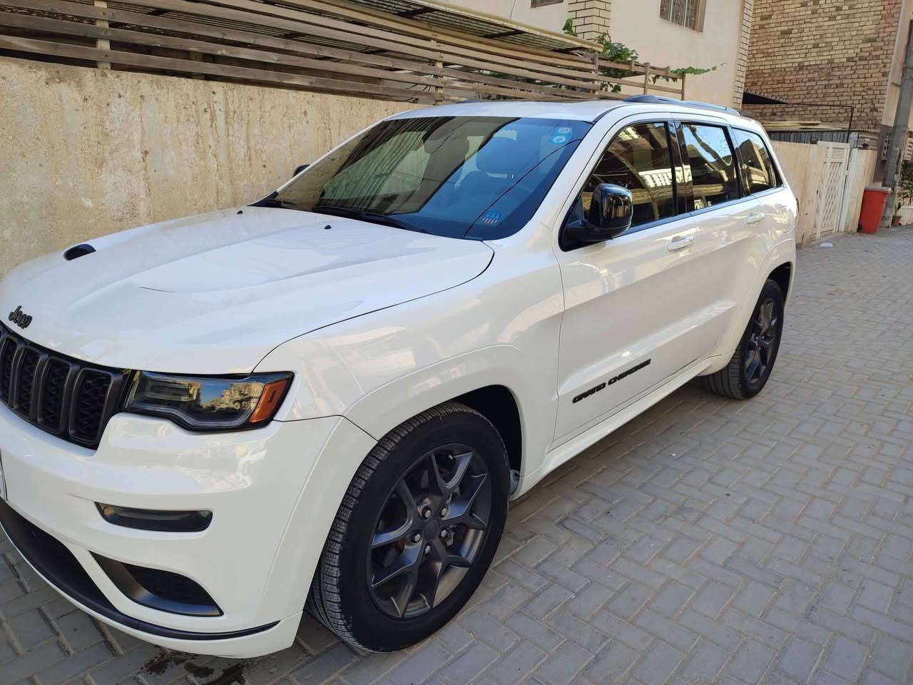 سلام عليكم ورحمه الله وبركاته
اللهم صل على محمد وال محمد الطيبين الطاهرين 

للبيع جيب limited X 

المديل 2020 امريكي

انتبه سيارة بدون ايرباك  بدون دواخل شاصي لغد كوله كفاله 

كير محرك كفاله عامه استخدام شخصي لسياره

وسيارة تحتوي على بصمتين تشغيل

لمتد رقم بغداد ب اسمي 

ماشية53 ميل 

مواصفاتXمعروفة

فتحة

بصمه +بصمة ابواب

محرك 3600

دفع رباعي 4*4

شاشة كبيرة +كامره خلفيه

رادار جانبي+نقط عمياء

كشنات جلد+ثنينهن كهرباء 

كشنات خزن ميموري

تدفئة كشنات امامي 

تدفئة ستيرن+شفتات ستيرن

تشغيل عن بعد 

مري قلاب عند رجوع 

اشاير مري+هيتر مري

جنطة كهرباء+حساس خلفي

دبل كزوز

لايت led

بريك تلقائي عند الرجوع 

نظام اوتو ستوب عند الوقوف 

نظام eco,SPOrt

ويل حجم 20

والباقي المواصفات معروفه مالX لمتتد

السعر290 وبيه مجال للمشتري الجاد 

اخوان صور الحادث مرفقه بالمنشور وسونار كذالك 

رقم الهاتف *********** عنوان بغداد الكرخ 

كلشي موضح واني برسم الخدمه للشراي مني لكم جزيل شكر وتقدير وسيارة جديده لك أمانة الله مال جنايه 

وسيارة جوه تخم تاير جديد معروف نوع المنتج birli
كلشي موضح بسيارة اسف على اطله تحية حب واحترام
