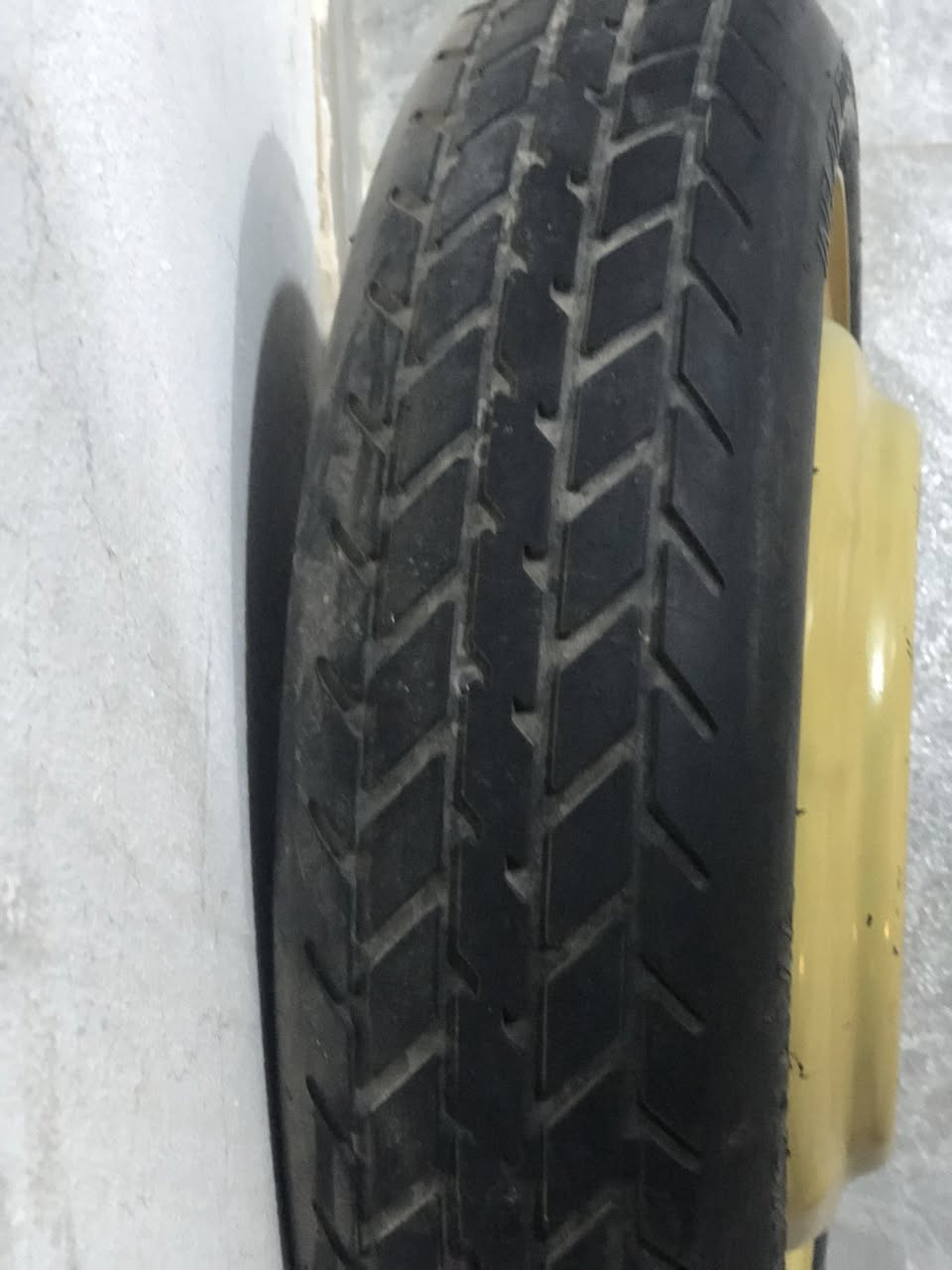 سپێری مەلیکەبۆفرۆشتن
***********
