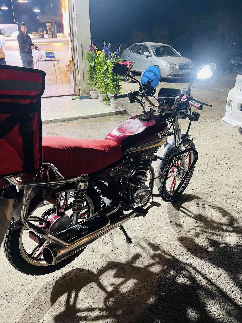 السلام عليكم لبيع ماطور PART.AKKADموديل 2020محركشرط تاير امامي جديد خلفي نص عمر الماطور 
للاستفسار اتصل هـ ***********مكان الدراجه العلم السعر 350اوبيمجال للشراي
