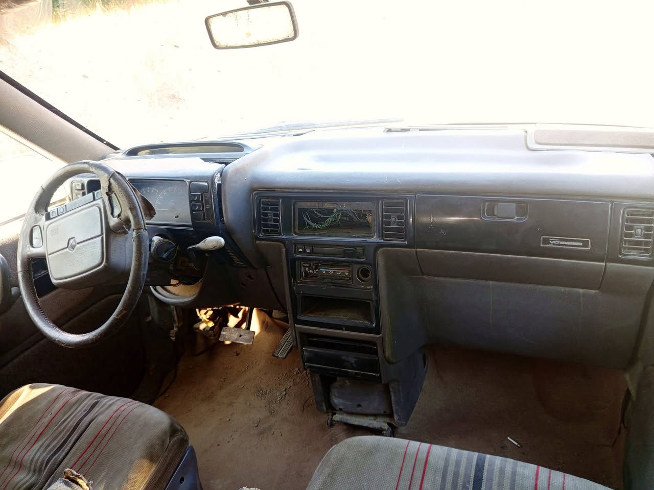 يا الله دوج مديل 1992 مكينه بلاد جديده كير عل بك يجي كلشي مابيه وعل دي مايشتغل بي عطل كهربائي الله اعلم   مداور  العنوان نجف سعر البيع 22 ورقه وبيه مجا ل مراوس اراوس موبايل ***********
