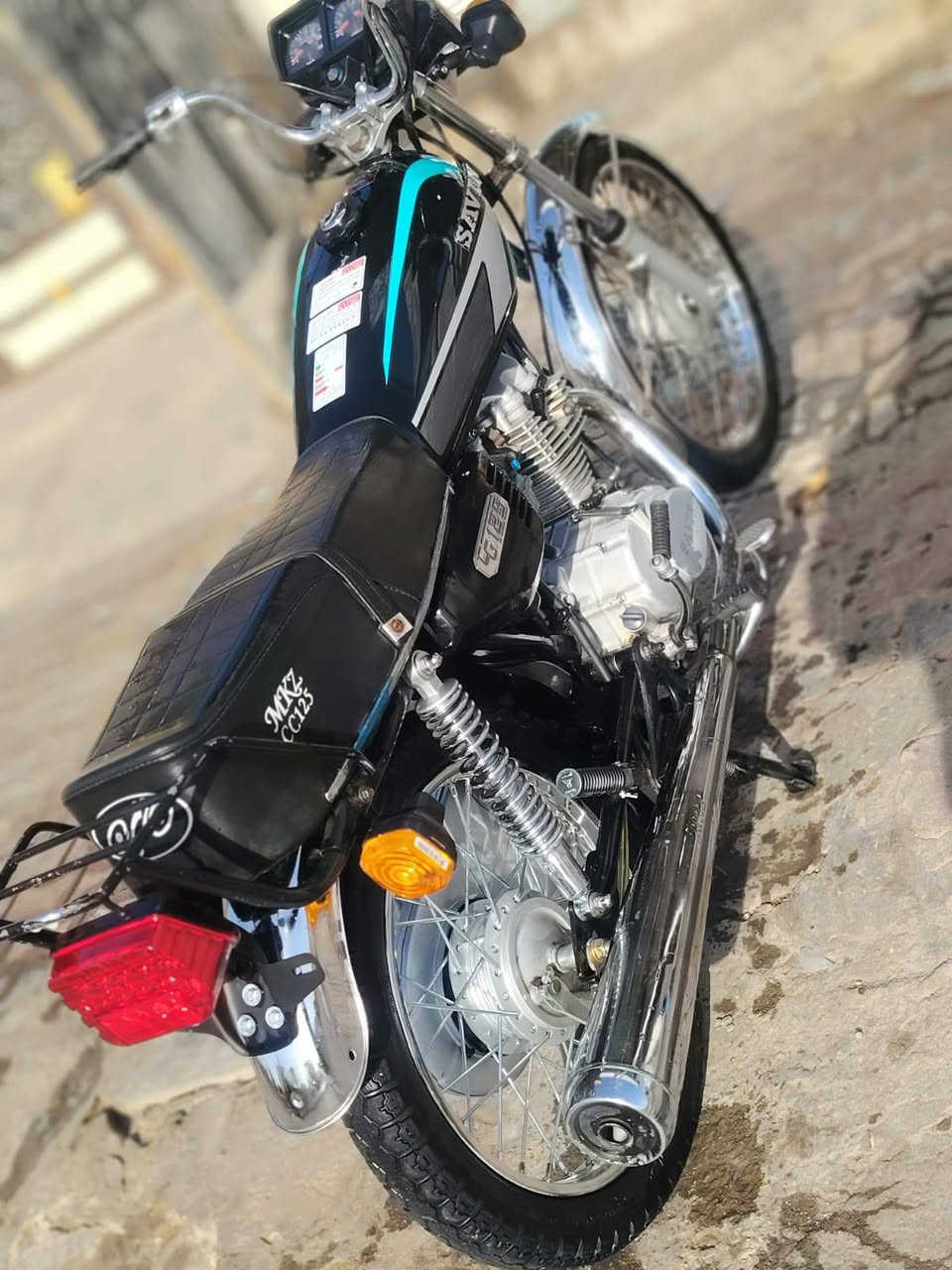 سلام عليكم دراجة سافين مال ايران  اللبيع جاهزة من كلشي بدون وراق  شاصي مال يران بليتة كذالك مال يران دراجة جاهزة من كلشي السعر 750 وبيه مجال الاتصال ***********
