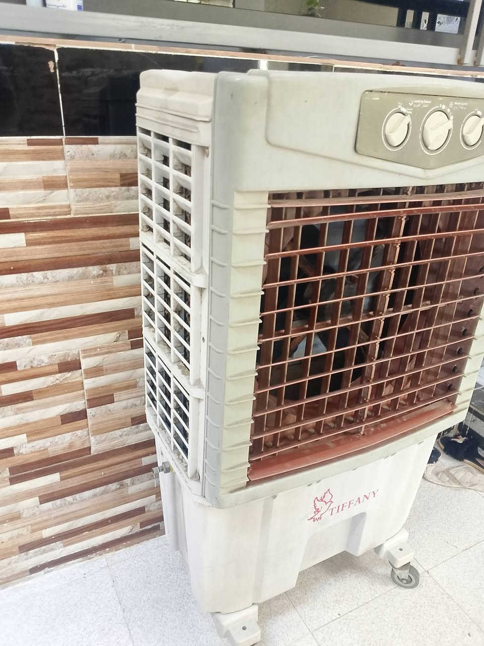 مبردة للبيع جديدة على فحص بلادي 80الف ***********
