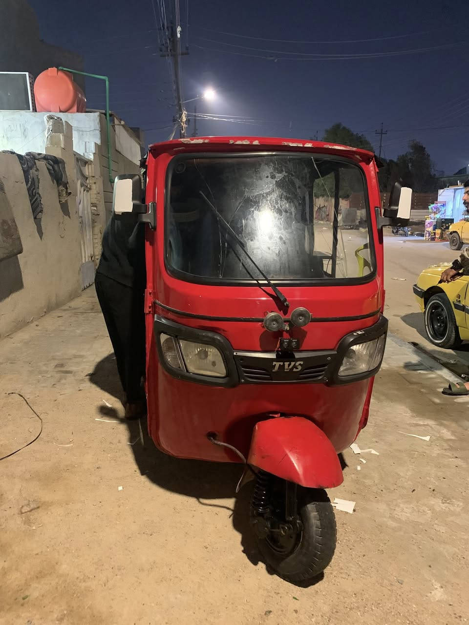 رخصت الادمن تكتك للبيع مديل ثنين وعشرين تكتك كلك مكفوله من البوكه تكتك مال باب الله المكينه مفتوحه مره وحده شاصي كونكريت تكتك نضيفه مرشوشه جماليه مكفوله من البوكه مكفوله من البوكه نخم تاير جديد سعر 3150بي مجال مكاني البصره القبله نتصل ***********
