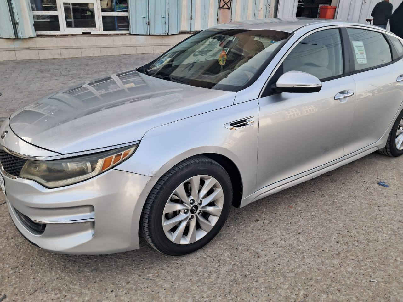 السلام عليكم
للبيع كيا اوبتيما موديل 2017 وارد أمريكي حادثها جاملغ الخلفي بدون دواخل وهنا صار بيها جراد جهت الأيمن ورشيتهن جماليه بدون ضربه شرط عندي صورها قبل الصبغ بجمها مكفول شواصيها مكفوله ليبل واحد السياره تكم كله مكفولات محرك 2400 كير ومحرك مكفولات موصفات معروفه Fe تحكم ستيرن جهتين شاشه كامره حساس خلفي نضام ECO رقم واسط انكليزي بسمي سنويه مجدده تحويل مباشر السياره خير من الله ترايك وين مايعجبك وصورها قبل الصبغ داخل المنشور وصور الحادث 
سعرها 115  
***********
***********
