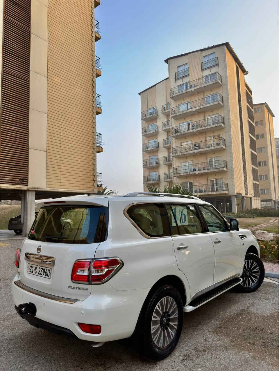 Nissan patroll platonum 2016
...﷽ ... 

‎نيسان باترول 2016   فئة پلاتينيوم 
🔹محرك 8صلندر(5.600)
🔹محرك صغيره مرغوب
‎وارد خليجي المحرك المرغوب 
‎فول مواصفات

🔹مكفولة كفالة عامة من الدعامية إلى الدعامية 
‎بدون بارد  ،بدون رصعات ،بدون حتى شخط🔹
‎دعاميات هم بدون صبغ ،رمل مابي ،بقية كلها بشرط

‎فول فول مواصفات🔹
‎سلايد ، ،زنون بلادي
‎كشنات كهرباء جلد,5كاميراة .كشنات تخزين , 
‎,ثلاجة ,صندوق شفط , ,تحكمات ستيرن ,ستيرن كهربائ.DVD

‎سیارە ماشااللە حیل حیل حلوە و 🔹
‎كلـش كلش نظيف وحلوة وكل جسمها بشرط
‎4 إطارات جديدة تحتها

‎محرك كير بشرط مامفتوح 🔹
‎سيارة حيل نظيفة كلشي عل بلاد لوك
‎سنوية زنكة كلشي جديد 2028 مدفوع 
‎باسمي السنوية بشرط تحويل وغرامـة
‎سيارة مابيـها دينار مصرف كامل من كل نواحي
🔸سعر 330$
🔸مكان /داخل سليماني
🔸موبايل / *********** السليمانية, العراق
