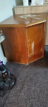 عندي غرفه نوم خشب صاج اصلي ثقيل للبيع 07755202124