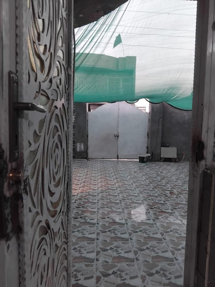 بيت مساحه ٢١٠ نزله ال بو فياض مقابيل مجمع نور الناظر فرع صيدليه الوتين البيت متكون من غرفتين وصاله ومطبخ واستقبال ومناور اثنين وصحيات داخليه وخارجيه البيت صب كونكريت زراعي رقم الهاتف***********
