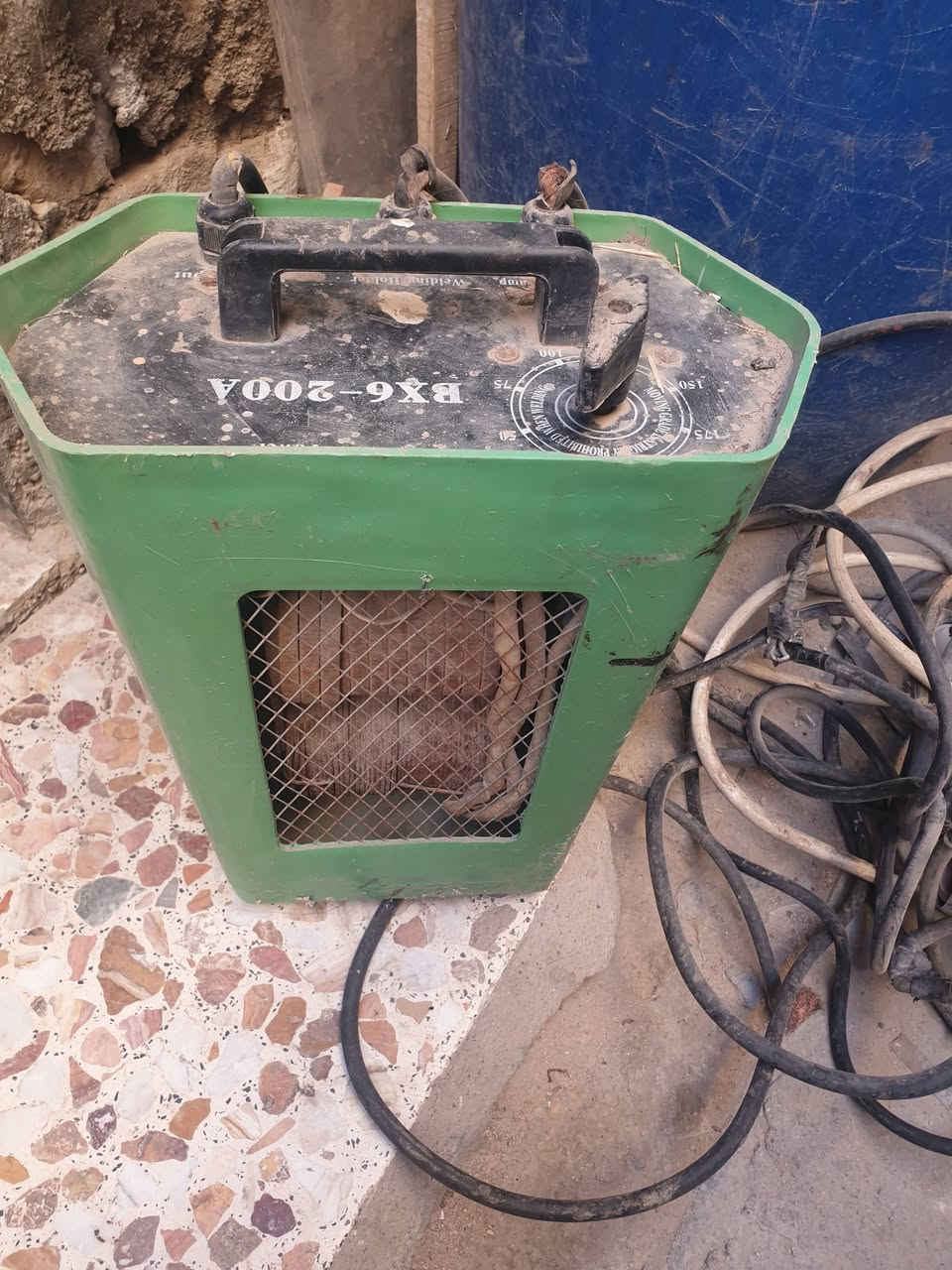 مولد كاتم 30 انبير ومكينت لحيم نظيفات مستعملات للبيع رقم الهاتف ***********
