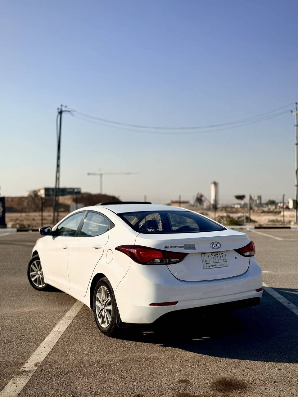 سلام عليكم 
 هونداي ألنتر 2015 للبيع 
سياره فول عده البصمه 
ماشي 187 
رقم بابل بسمي مداور ثاني يوم 
مكان السياره كربلاء 
السعر 113وبيه مجال
سوناره بل منشور 
للاستفسار 
***********
***********
