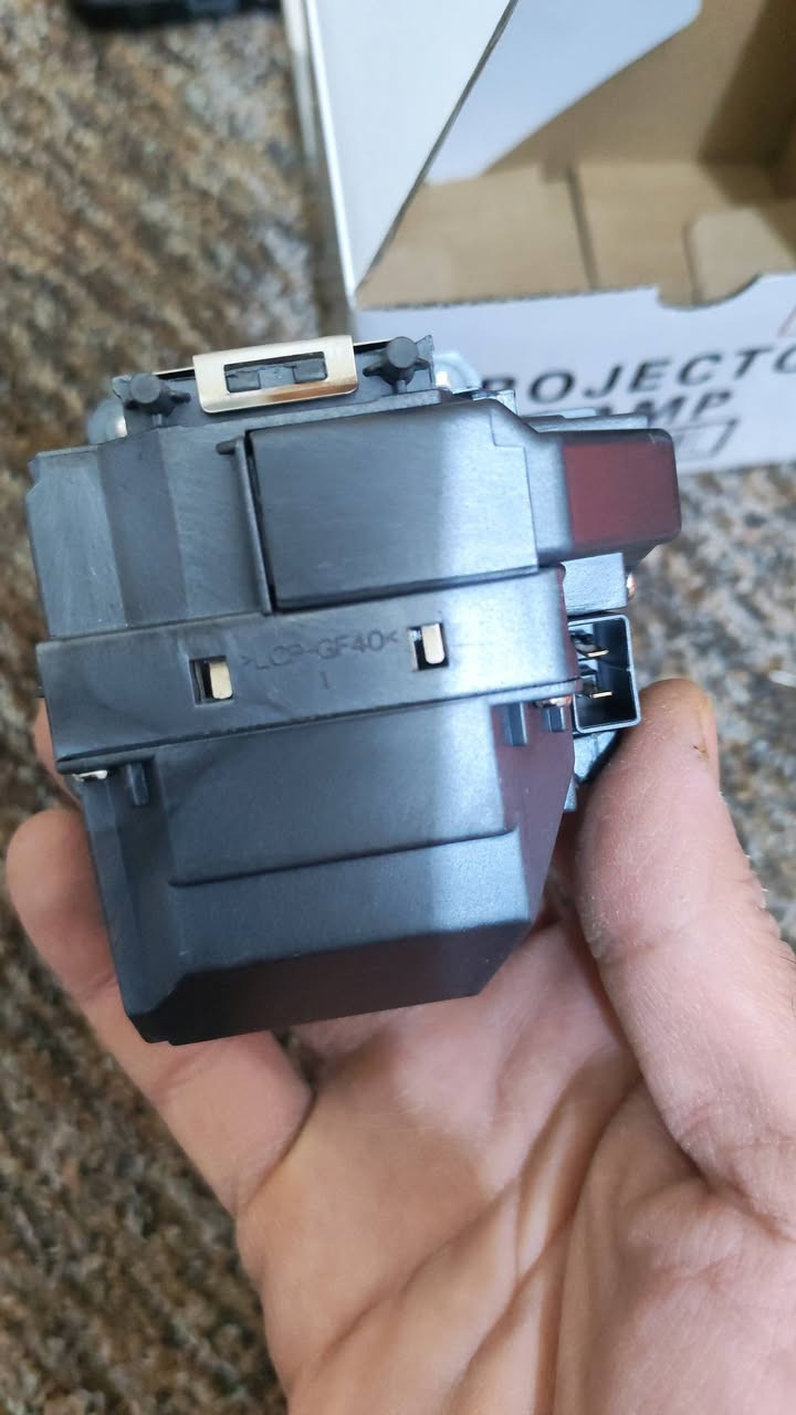 عدسة داتو شو ب20 قفل عنوانك ورقمك


**إذا كنت صاحب هذا الإعلان وتريد حذفه لأي سبب، رجاءا أرسل رسالة إلى الدعم الفني**