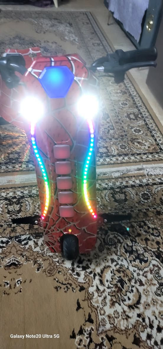 السلام عليكم ...دراجة درفت شحن للبيع نظيفةاستخدام قليل جداً السعر 159 الف رقم الهاتف (***********)
