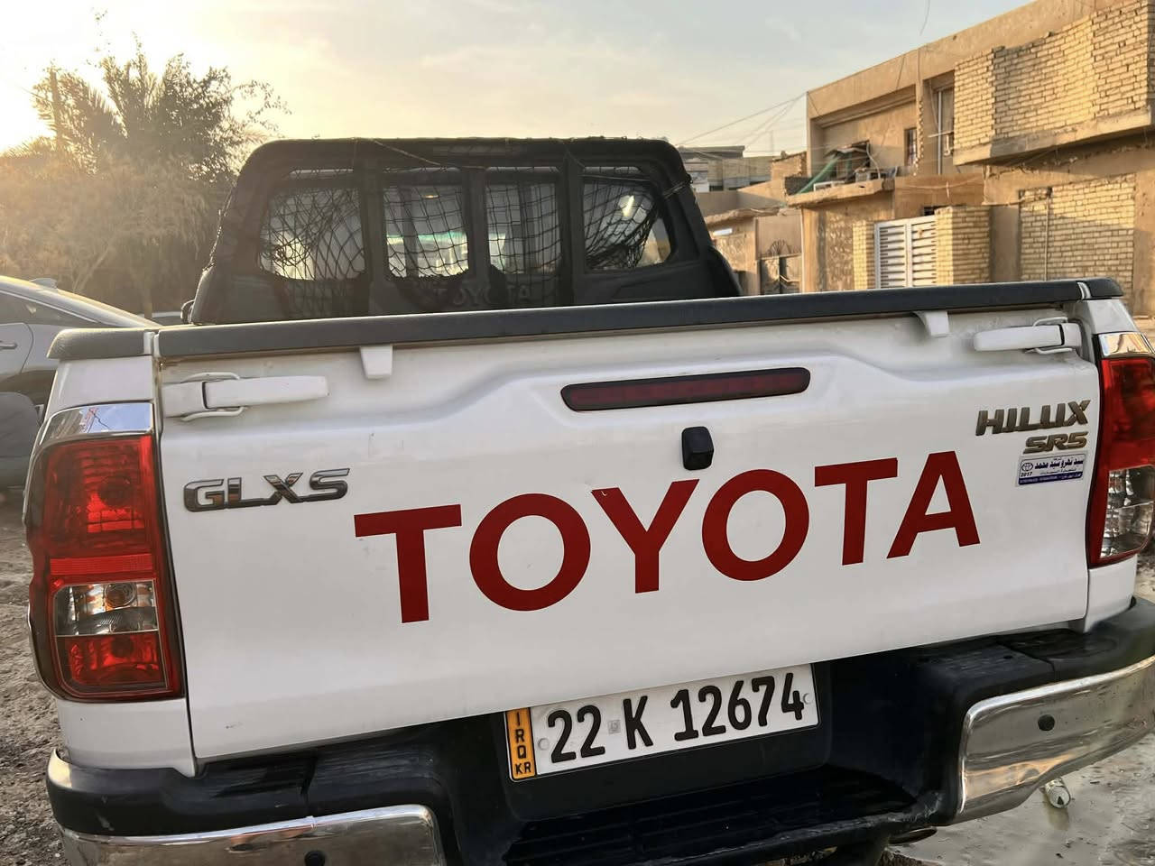 السلام عليكم
هايلوكس موديل 2017 وارد سعودي سيد نهرو فول مواصفات 1/1 عالية 4*4 اوتوماتيك كلين كشنات اصلي وكاله قماش قطعتين تبريد 
ماشية 85 كيلو رقم اربيل باسمي ثاني يوم تحويل سنويتها لل20230
السعر 260  متواجد على الواتساب ***********
