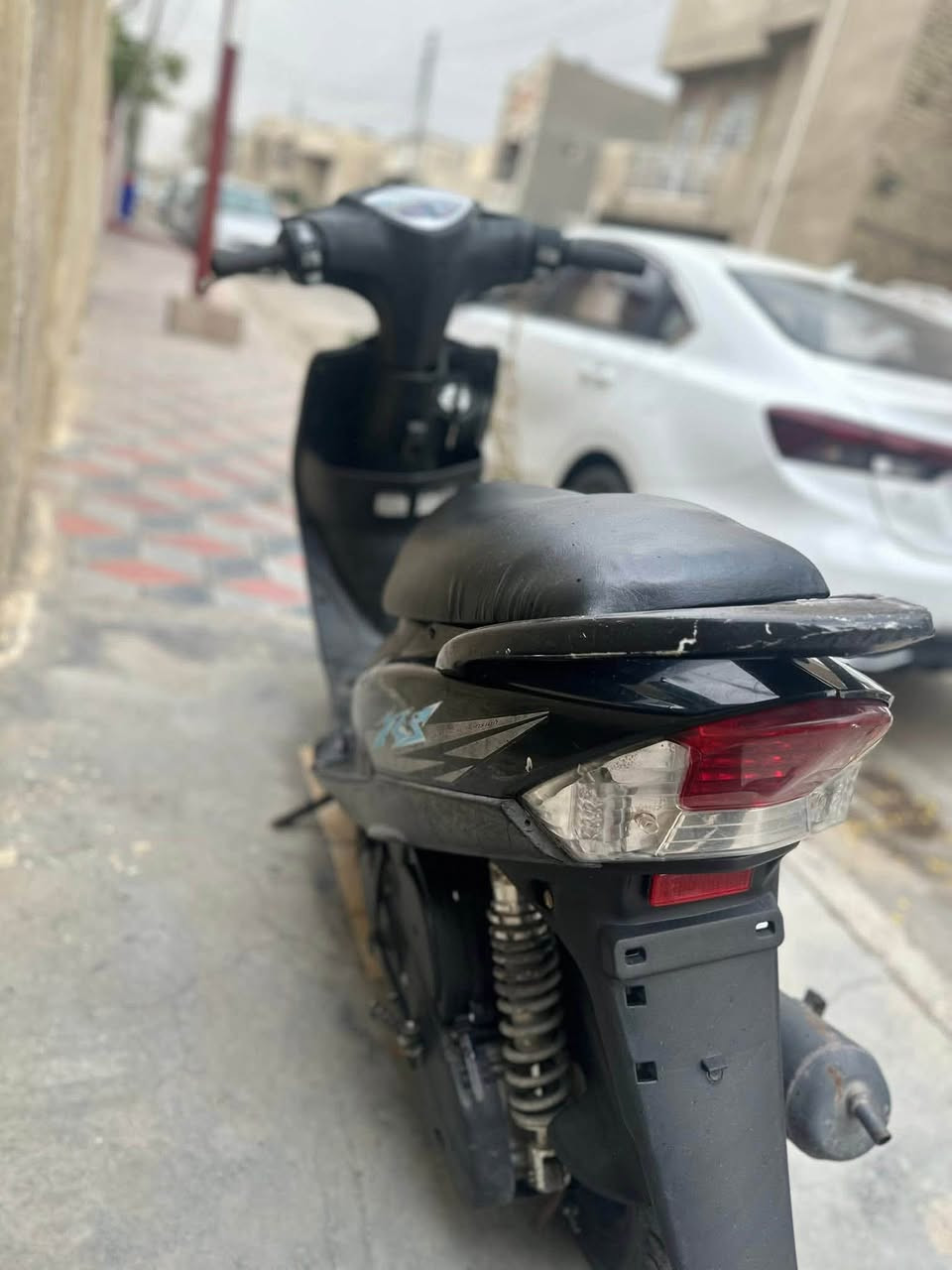 سلام عليكم ماكس عدله للبيع بيها نواقص بسيطه نكره سلف هندر بكل وقت صافيه وما توكفك سعرها 425 الف مكاني الاتتصال ***********
ما متواجد على فيس بس واتساب واتصال
