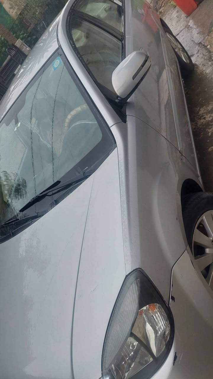 *كيا ريو للبيع*

موديل 2012
محرك 1400
شرط تحويل سنوية
كير ومحرك نظيف 
اربع جامات كهربائية
بصمة أبواب سنترلوك
سويج احتياط
ويل كاب بلادي
تدفئة تبريد
بيها صبغ جزئي
اقتصادية مقدسة
رقم بغداد
باسمي تحويل ثاني يوم
السعر ١٠٥ ورقة بيها مجال بسيط
بغداد / قرب جزيرة بغداد السياحية 
للتواصل *********** وبي واتساب.
