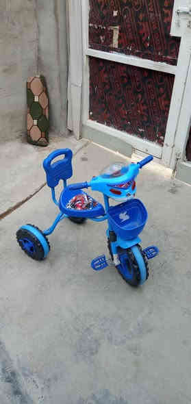 اثاث منزلي بأسعار مناسبه المكان الزعفرانيه شارع شركه الزوراء العامه الاستفسار الاتصال على *********** على الرصيد فقط
