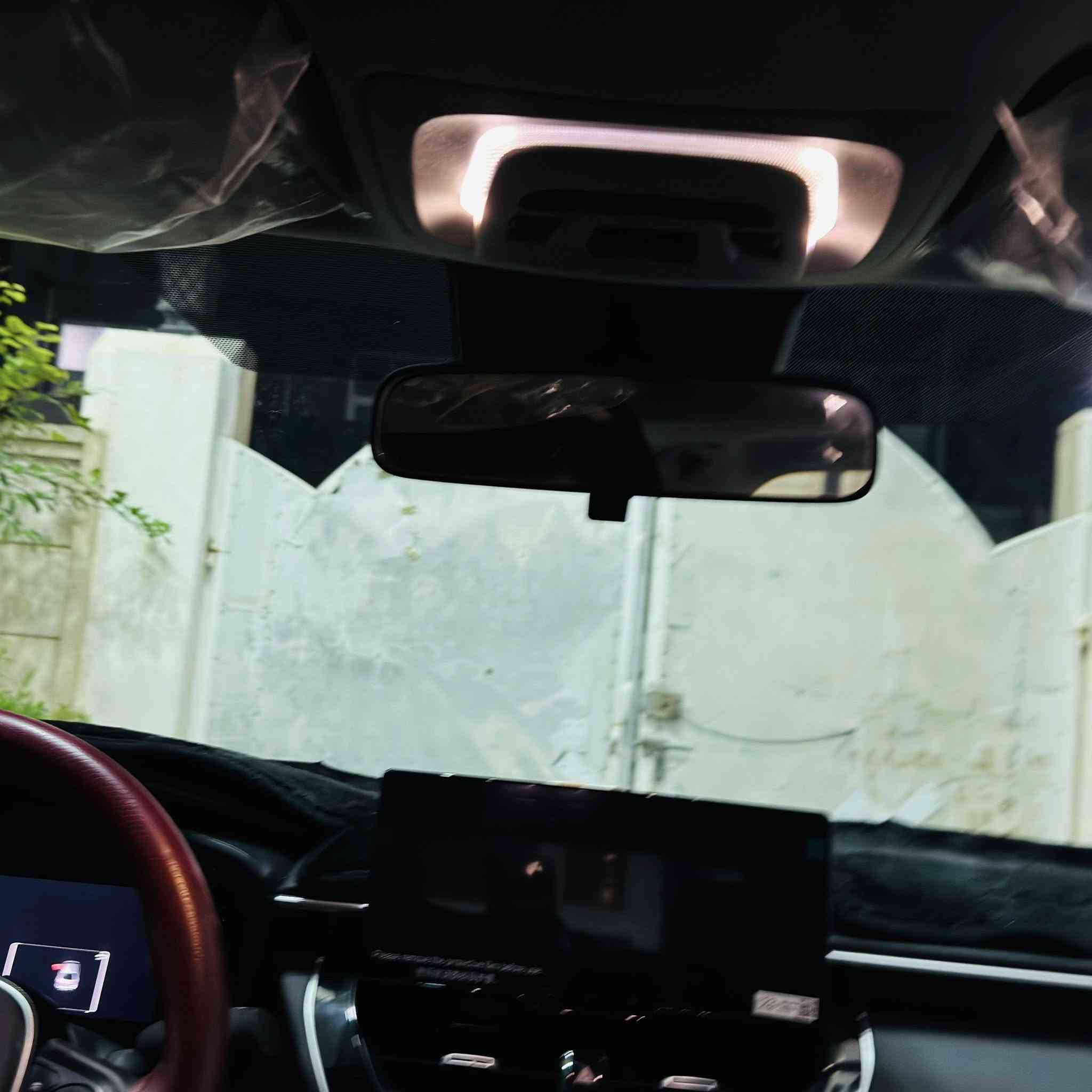 ورولا 2025  هايبردالشكل الخليجي المرغوب  فول موصفات كفاله عامه السياره صارف عليها اكثر من 500 ألف  بعدها بوضعيه الزيرو رقم بغداد شرط التحويل 
سعرها ١٦٣ وبيها مجال قليل حك الجيه
***********
