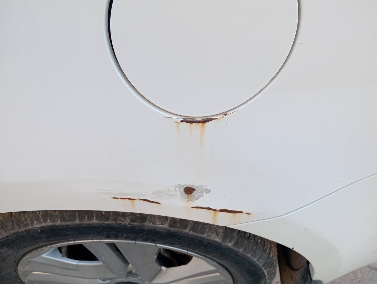 سيارة سيراتو خليجيه موديل 14فول مواصفات ما عده بصمه مري شفط اشاير بل مري تحكم ستيرن  شفتات بل ستيرن تخم تاير تبريد تدفئه قطعتين حساسات إمامي خالفي سنويه صافطه السعر 127$ هاتف ***********
