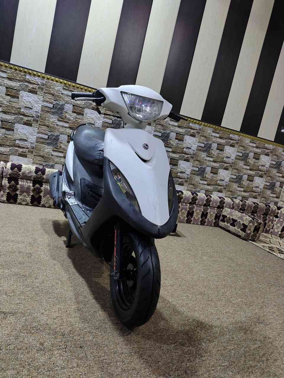 ماكس عدله جديده ما مفتوحه سلف هندر شاير لايت عالي ناصي سكنات كهربائيات كلها شغاله كيلومتر كيج بانزين عينه الونين اي نقص ماكو بوشه49 بلاد ما مفتوحه كفراتها بلاد امختمات نفس الختم سعر 625 وبيها مجال الاستفسار *********** أو متواجد وتساب مكاني بصره حي شرطه قرب المعارض مال سيارات جديده
