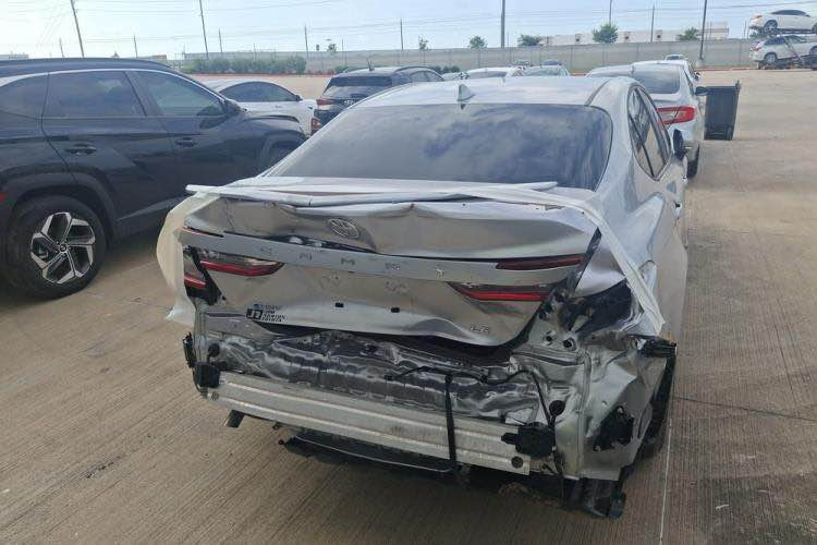 2025 LE 
رقم بغداد باسمي ماشية 2000 ميل 
ضرر قطعة وحدة الجنطة بس باقي كلة كفالة زيرو 
سعر 233 بيهة مجال بسيط 
بغداد الدورة 
***********
*********** بغداد, العراق
