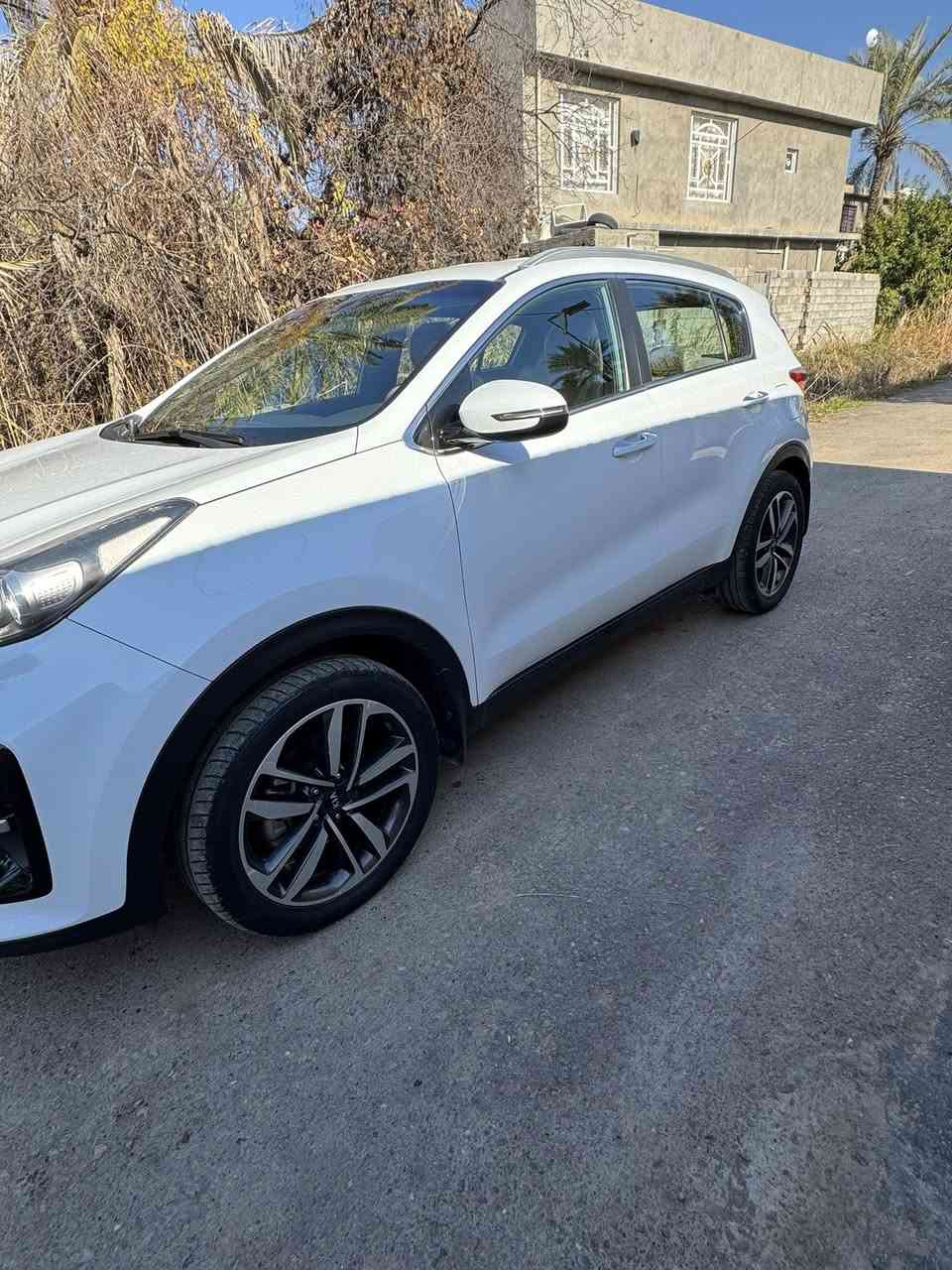 ا السلام عليكم 
اسبورتج للبيع2019خليجي ماشيه 108
اسبير منازل
مكفوله بيها  رصعات 3معدله pdr

السعر 198$

رقم بغداد انكليزي 

بغداد التاجي
***********
