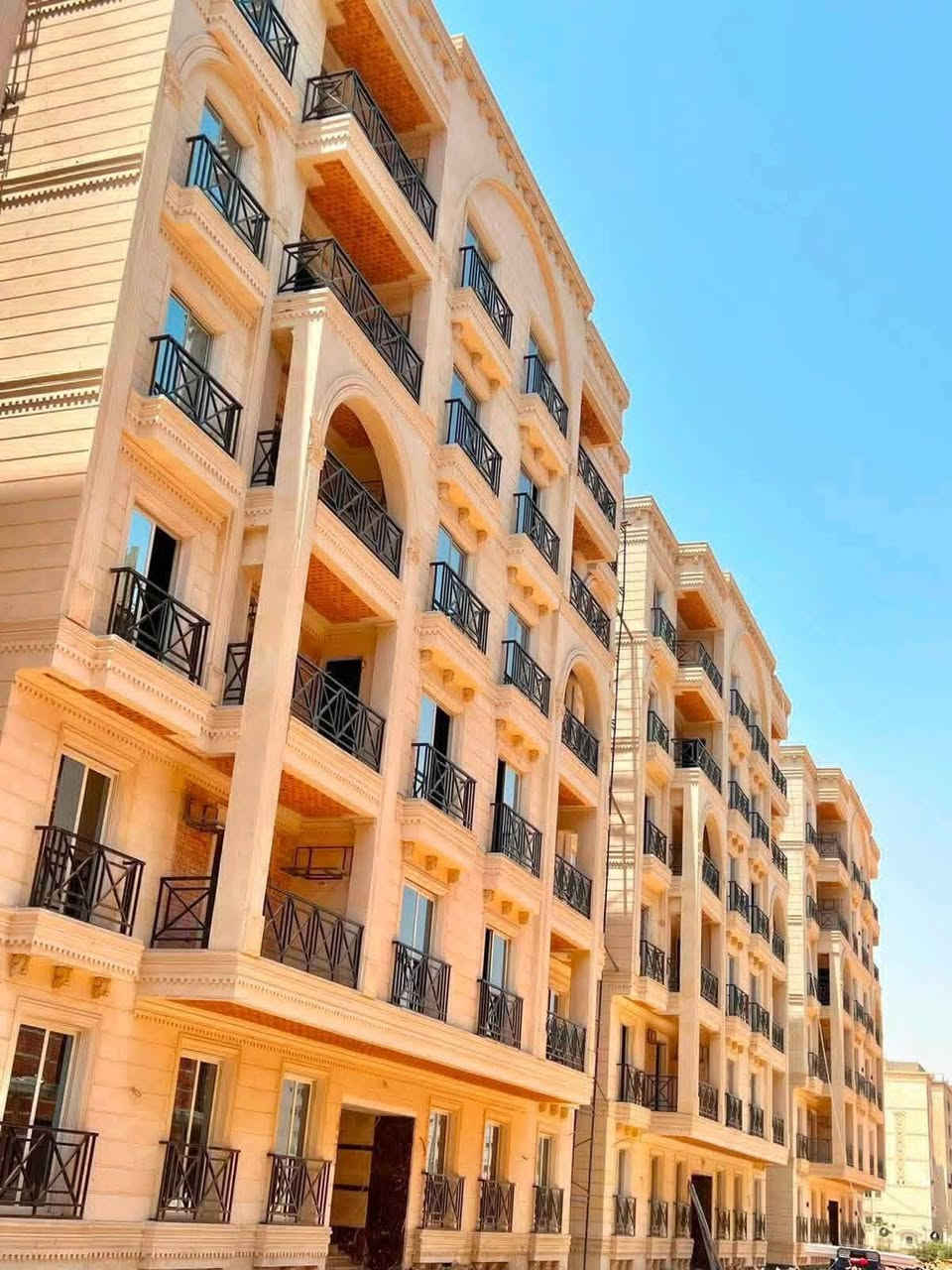 🔥 لأول مرة في حدائق أكتوبر استلام فورى وقسط 10سنين🌤
⏱ دقائق من المتحف المصري الكبير وقريب من مول مصر وكنز كمباوند ..#كاس_العالم_ماتش_مصر

🏡 شقة 166م – 3 غرف – 3 حمام
✅ نصف تشطيب + باب مصفح
✅ تأسيس كهرباء وسباكة كامل
✅ استلام فوري بالعدادات والألوميتال
💰 مقدم 15% فقط 🔥
📆 تقسيط حتى 120 شهر
⏳ عرض لفترة محدوده .
للتواصل01121733651 واتساب


**إذا كنت صاحب هذا الإعلان وتريد حذفه لأي سبب، رجاءا أرسل رسالة إلى الدعم الفني**