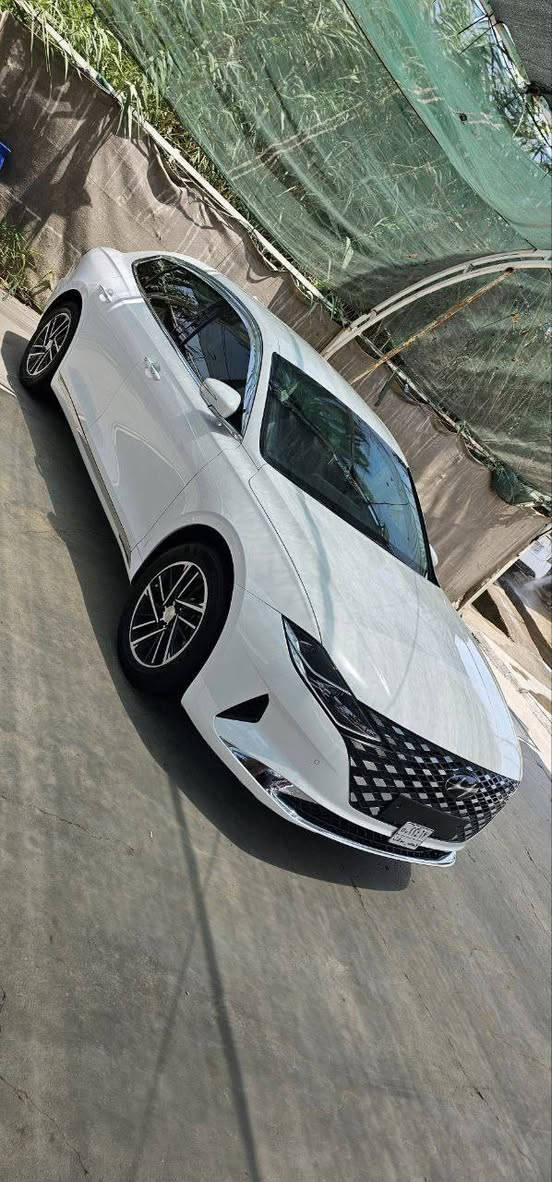 سلام عليكم سياره ازيره للبيع حيل جديده ماعايزهه اي شي مكفوله سياره كفاله عامه مديل سياره مديل ٢٣ فول من عده لفتحه ستفسار رقم لهاتف ***********
