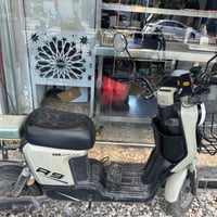 دراجة كهربائية للبيع بحالة جيدة، موديل R9 من شركة ZKH. الدراجة نظيفة و...