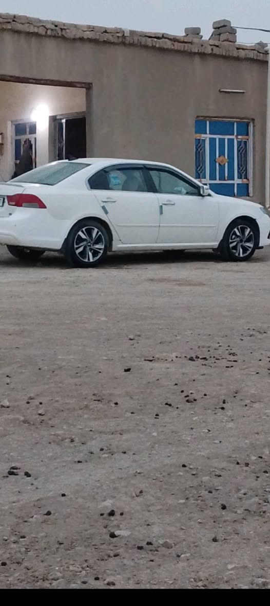 سياره اوبتيما 9 خليجي محرك كير رقم جديد مبدل بيه باب الخلفي فقط سعره 118التواصل وتساب فقط ***********
