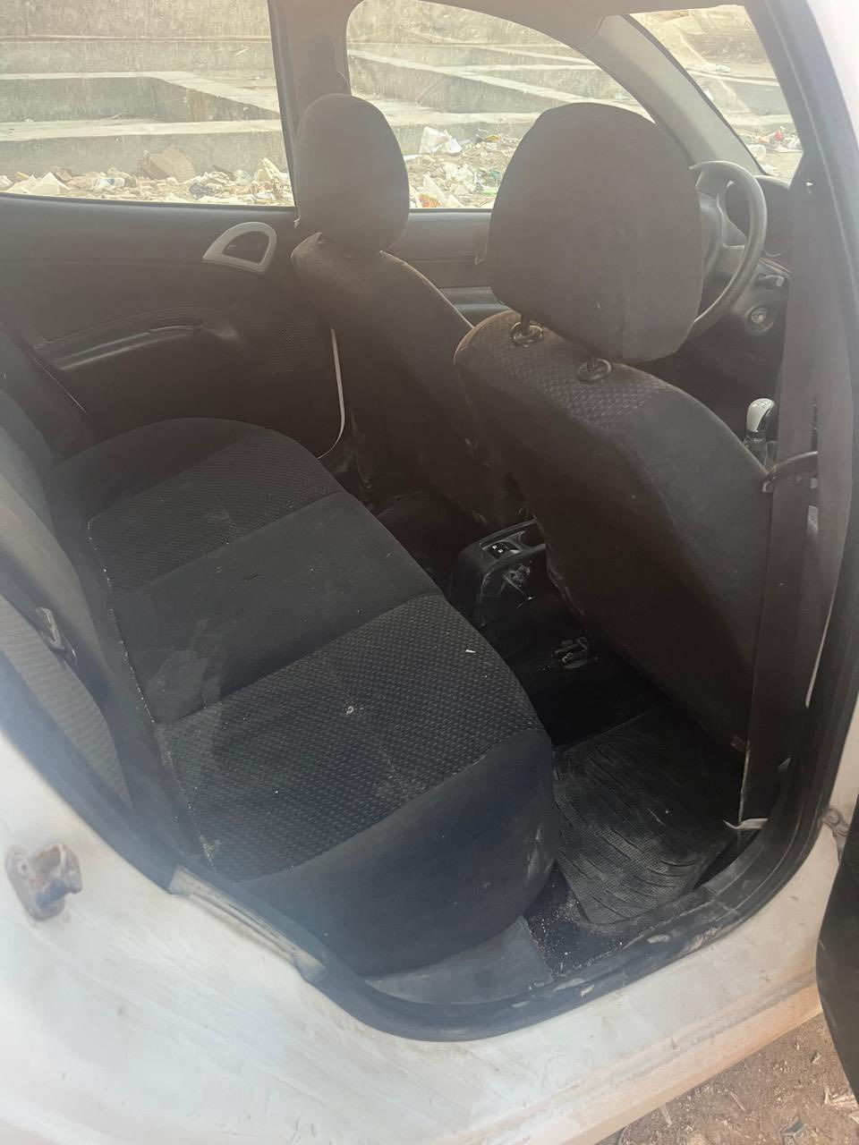 سلام عليكم سياره رنا يراني كشي ما بيه فقط شخوط بصيطه مديل 2015 طالعه بل2017 تحويل مباشر  لسعر 65 بيه مجال حك لجيه لرقم ***********بي وساب مكاني كربلاء لحر
