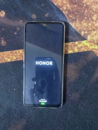 هونر x7d كامل ملخقات مع وصل الضمان صار شهر من اخذته للبيع سعر ١٨٠ 0776...