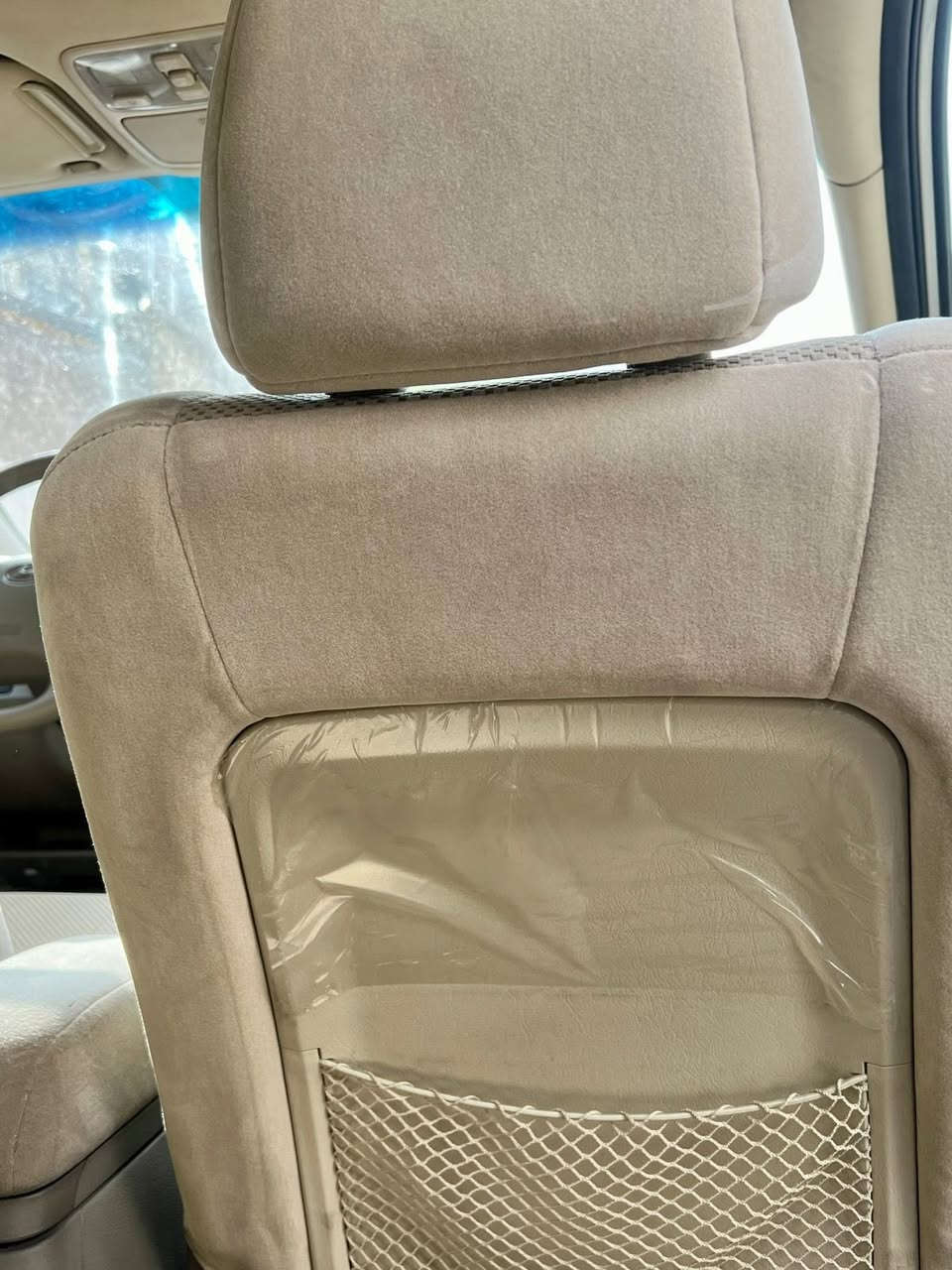 سلام عليكم توكسان موديل 2009 استلام شركه
على ايدوحده رقم اربيل بسمي ماشيه 132 الف واردخليجي 
فول مواصفات كفاله عامه السعر140 وبيها مجال 
***********
