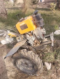 كاروبه للبيع مامستخدمه هواي غراضها موجوده تواير جديده شغل سلف للستفسار...