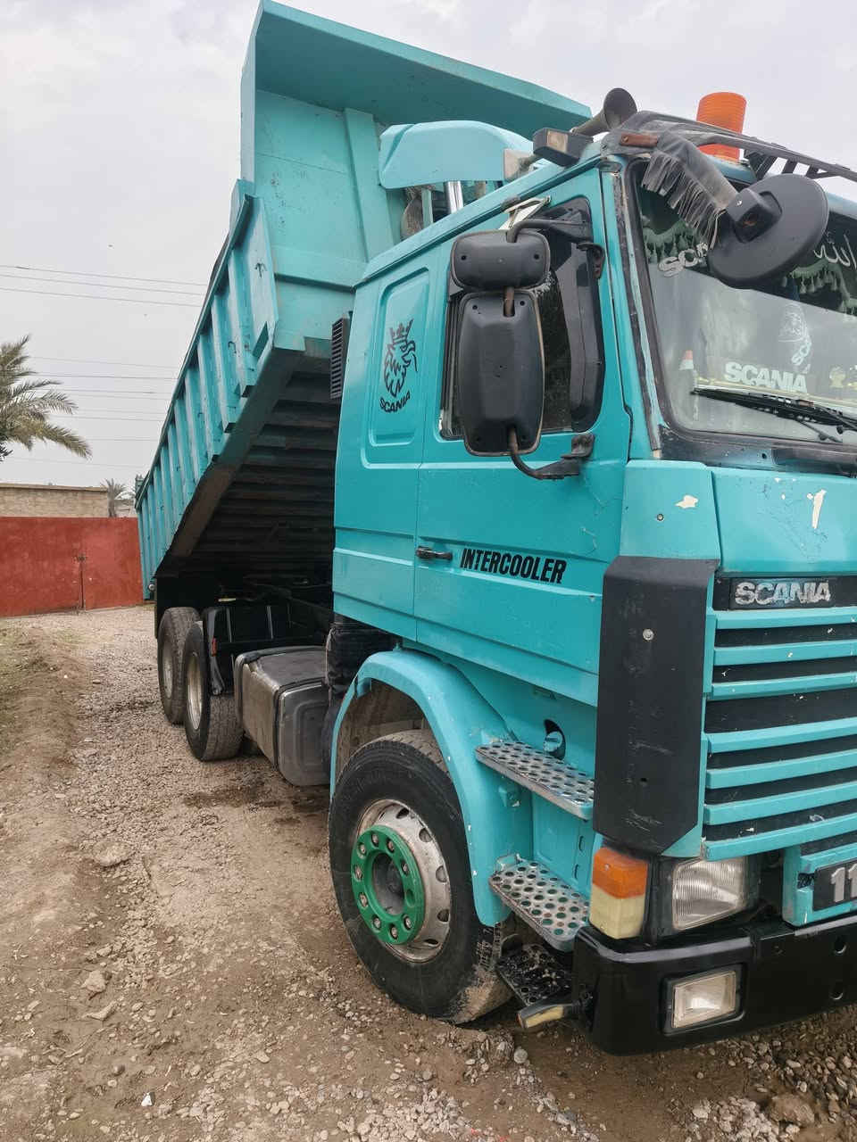 السلام عليكم
سكانيه 113 محرك 12.5
موديل 91بسنويه88 
رقم دهوك  سنويه تاريخ الانتهاء 28
اطارات الاماميه جدد الباقي نص عمر 
السياره جاهزه ماناقصه شي 
السعر الاتصال ***********
