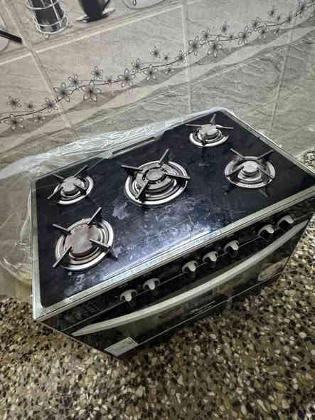 سلام عليكم 
طباخ يونيون اير ايطالي للبيع 
مستخدم قليل كلش 
كله شغال 
سعر 300 الف وبي مجال 
مكان كراده ساحة الاندلس 
***********
