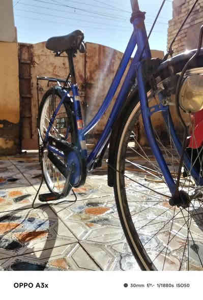 السلام عليكم بايسكل للبيع محافظه ميسان السعر 80 هذا رقمه واتساب‏‪0778 119 0156‬‏
