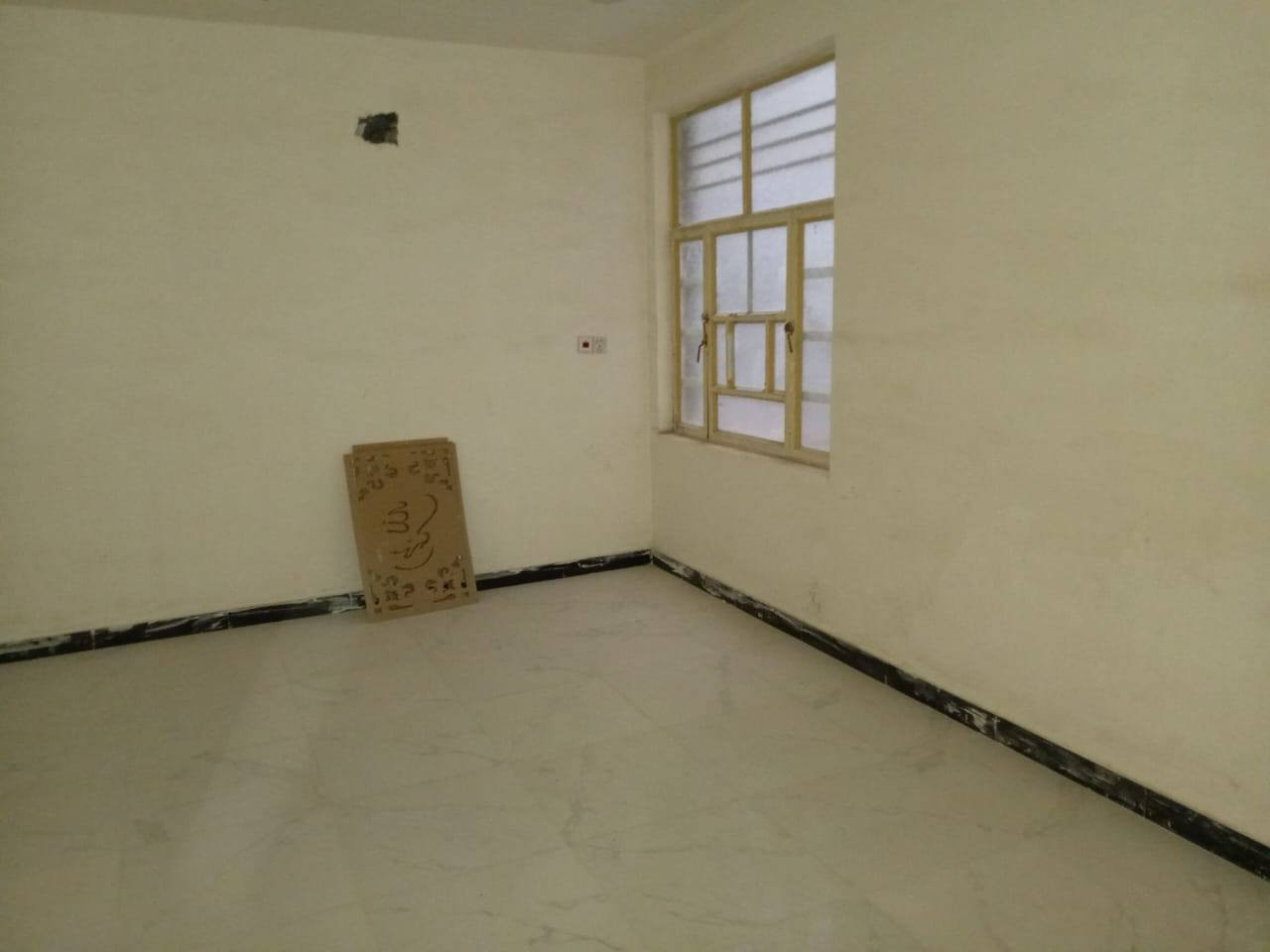 يتوفر لدينا ايجارات الدورة حي دجلة شارع 23شقة الايجار سعر ايجار  250الف.الاستفسار ***********
