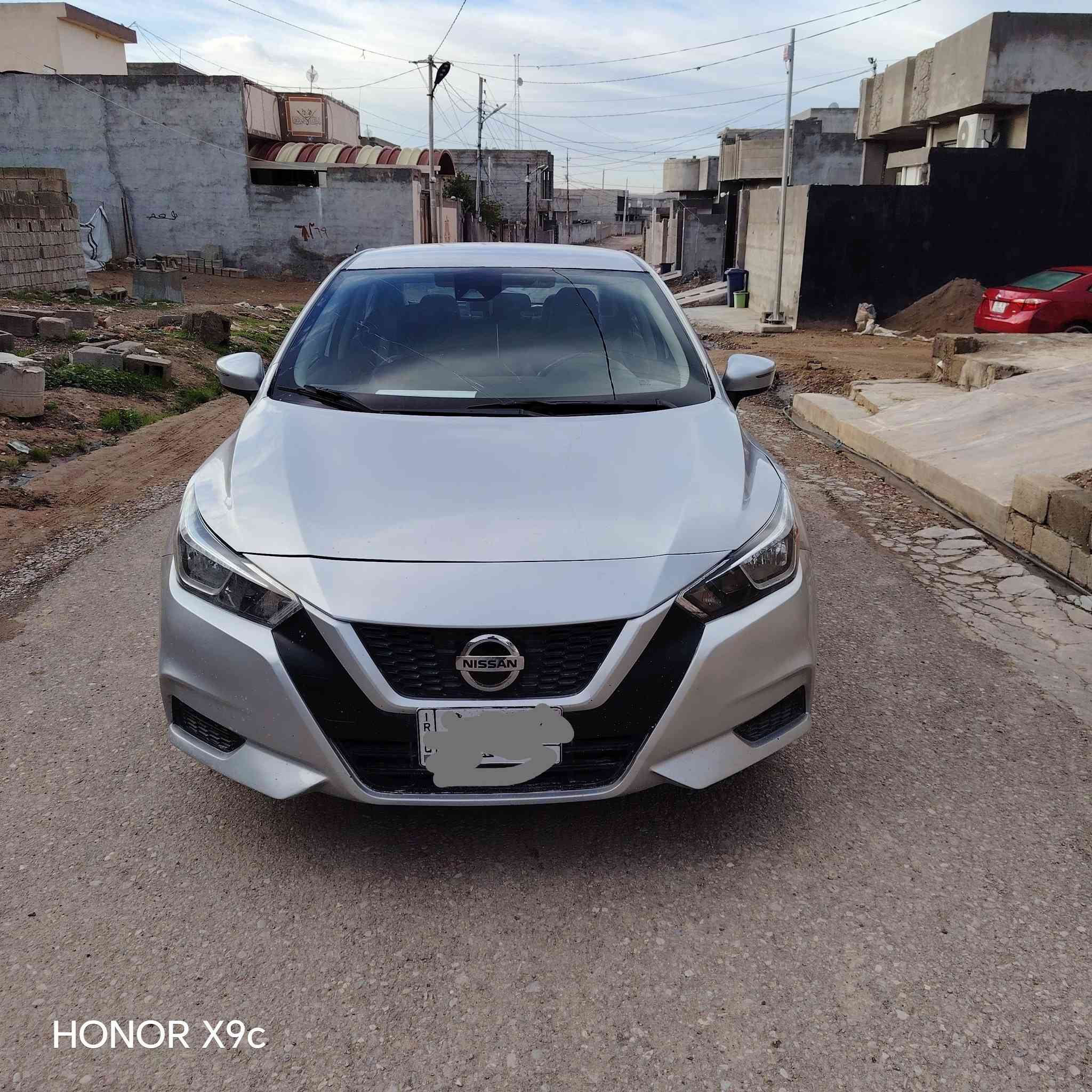 سلام عليكم  سياره نيسان فيرسا معوقين موديل 2021
 مواصفات SV سياره جاهزه ضررها جامرلغ وبونيد كير محرك كفاله رقم بغداد تريد تحويل وكاله خاصه او عامه من صاحبها شرعي مكاني ديالى سعر 100ورقه وبيه مجال 
الستفسار على  هاذ وقم ***********
