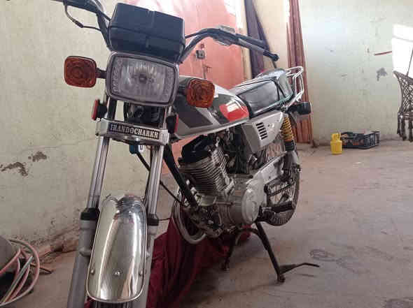 نامه شلامجه موديل 18 كامله متكامله ، اوراق اصولي باسمي  مع صك الكمرك مدفوع نقصها لوحات فقط ، مكاتبه يم مكتب حسين ،  ***********
السعر 550 وبيها مجال حق الجيه
